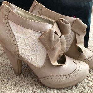 Brand new heels never worn